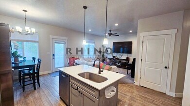 213 Whitewater Dr in Vineyard, UT - Building Photo - Building Photo