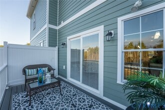 15305 Princess Lauren Ln in Midlothian, VA - Foto de edificio - Building Photo