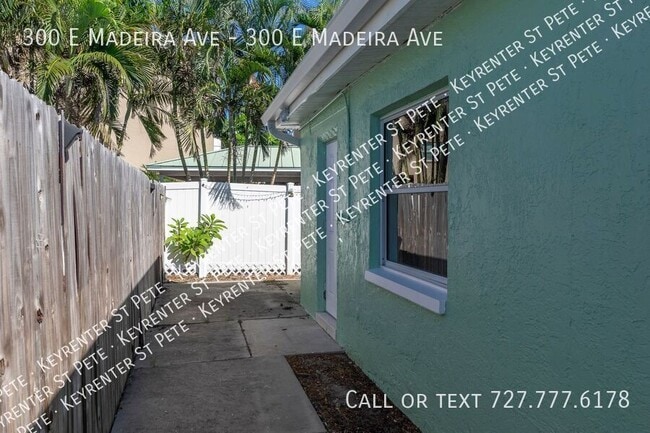 300 E Madeira Ave in Madeira Beach, FL - Building Photo - Building Photo