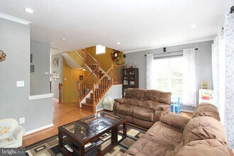 44269 Cornish Ln in Ashburn, VA - Building Photo - Building Photo