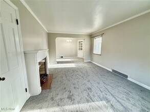 3625 Rocky River Dr in Cleveland, OH - Building Photo - Building Photo