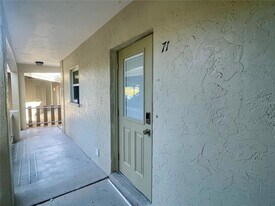 6300 Flotilla Dr, Unit 71 in Holmes Beach, FL - Building Photo