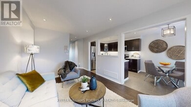 773 Miller Park Ave in Bradford West Gwillimbury, ON - Building Photo - Building Photo