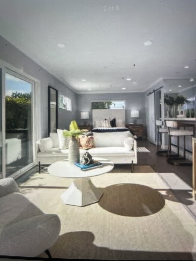2007 Chubasco Dr, Unit A in Corona Del Mar, CA - Building Photo - Building Photo