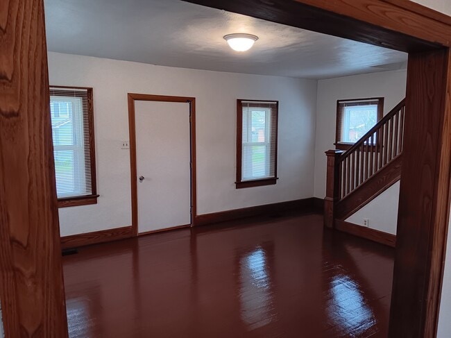 12 Monroe Ave in Newark, OH - Building Photo - Building Photo
