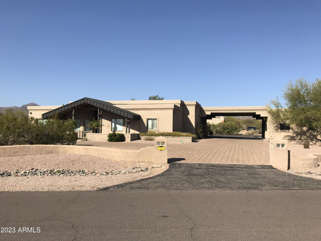 12422 E Doubletree Ranch Rd in Scottsdale, AZ - Building Photo - Building Photo