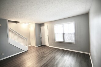 2297 Ayers Dr in Reynoldsburg, OH - Building Photo - Building Photo