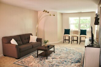 20 Deer Run Ct in Arbutus, MD - Building Photo - Building Photo