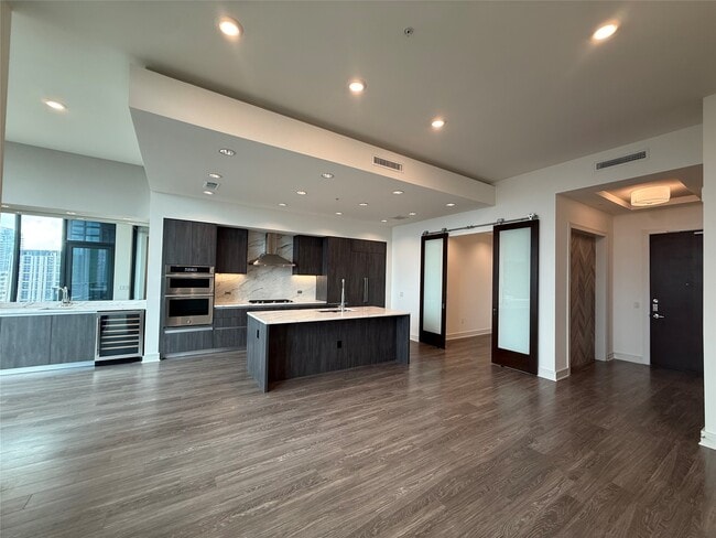 property at 2525 Turtle Creek Blvd