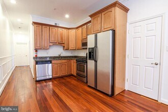 2721 13th St NW in Washington, DC - Building Photo - Building Photo