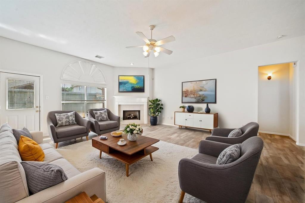 2319 Ligustrum Flower Dr in Spring, TX - Building Photo