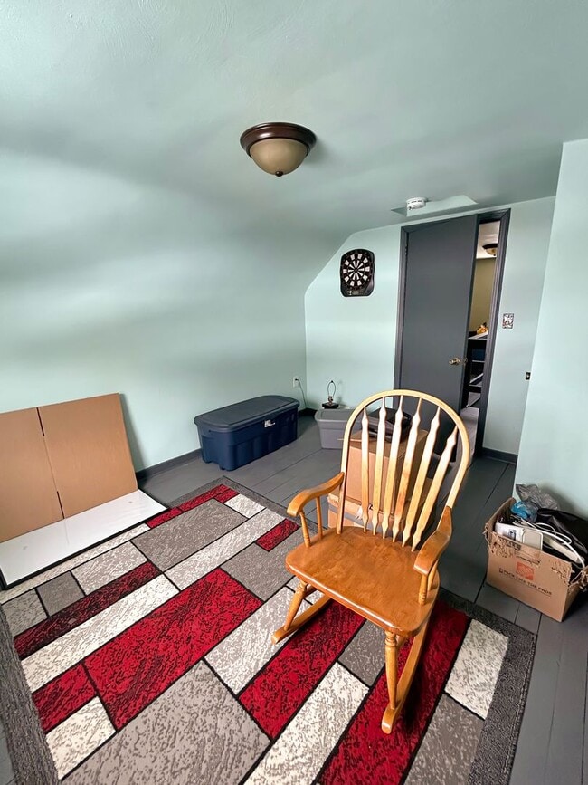 7230 Noblestown Rd in Oakdale, PA - Building Photo - Building Photo