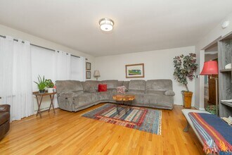 1517 Royal Oak Ave in Portage, MI - Building Photo - Building Photo