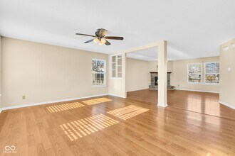 8818 Browns Valley Ln in Indianapolis, IN - Building Photo - Building Photo