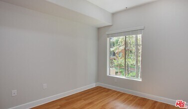 348 Hauser Blvd in Los Angeles, CA - Building Photo - Building Photo