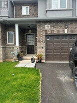 105 Pinot Cres in Hamilton, ON - Building Photo
