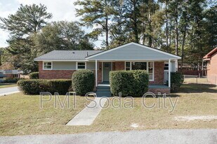 2401 Truax Ln in Columbia, SC - Building Photo