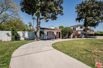 12255 Addison St in Los Angeles, CA - Building Photo - Building Photo