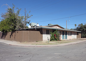 Country Club North Apartments in Tucson, AZ - Building Photo