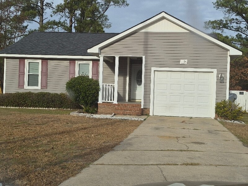 1594 Menola Ct in Fayetteville, NC - Building Photo