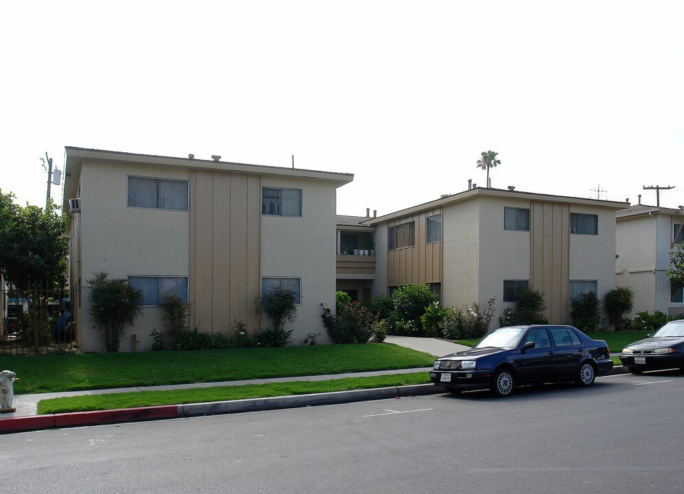 1608 S Hampstead St in Anaheim, CA - Building Photo