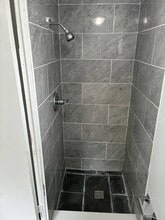 1025 W Socrum Loop Rd in Lakeland, FL - Building Photo - Building Photo