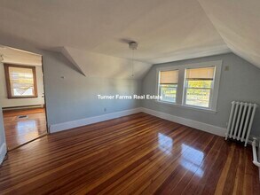 48 Summer St, Unit 1 in Medford, MA - Building Photo - Building Photo