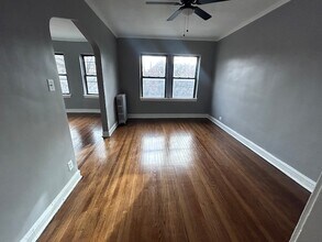 5250 S Drexel Ave in Chicago, IL - Building Photo - Building Photo