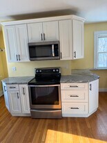 89 Monroe St, Unit 2 in Norwood, MA - Building Photo