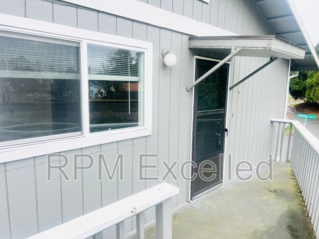 475 Houser Way S in Renton, WA - Building Photo - Building Photo