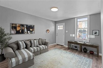 363 44th St in Pittsburgh, PA - Foto de edificio - Building Photo