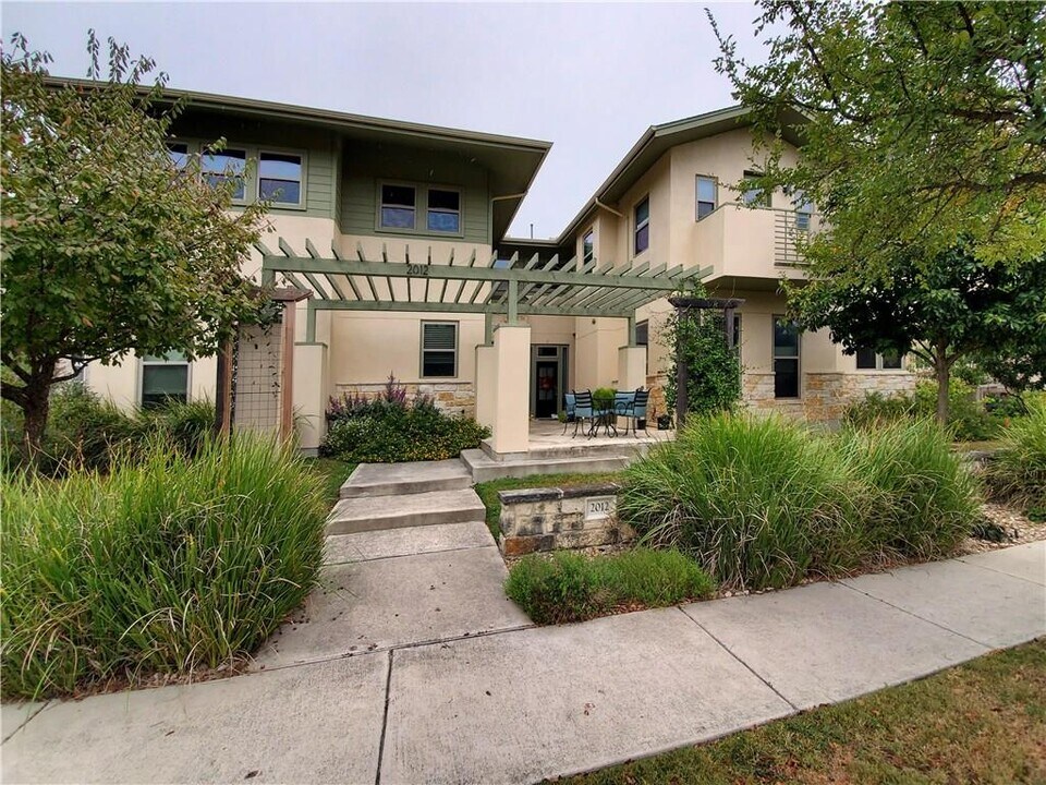 2012 Simond Ave in Austin, TX - Building Photo