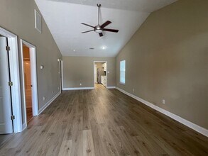 556 Edgecliff Ln in Evans, GA - Building Photo - Building Photo