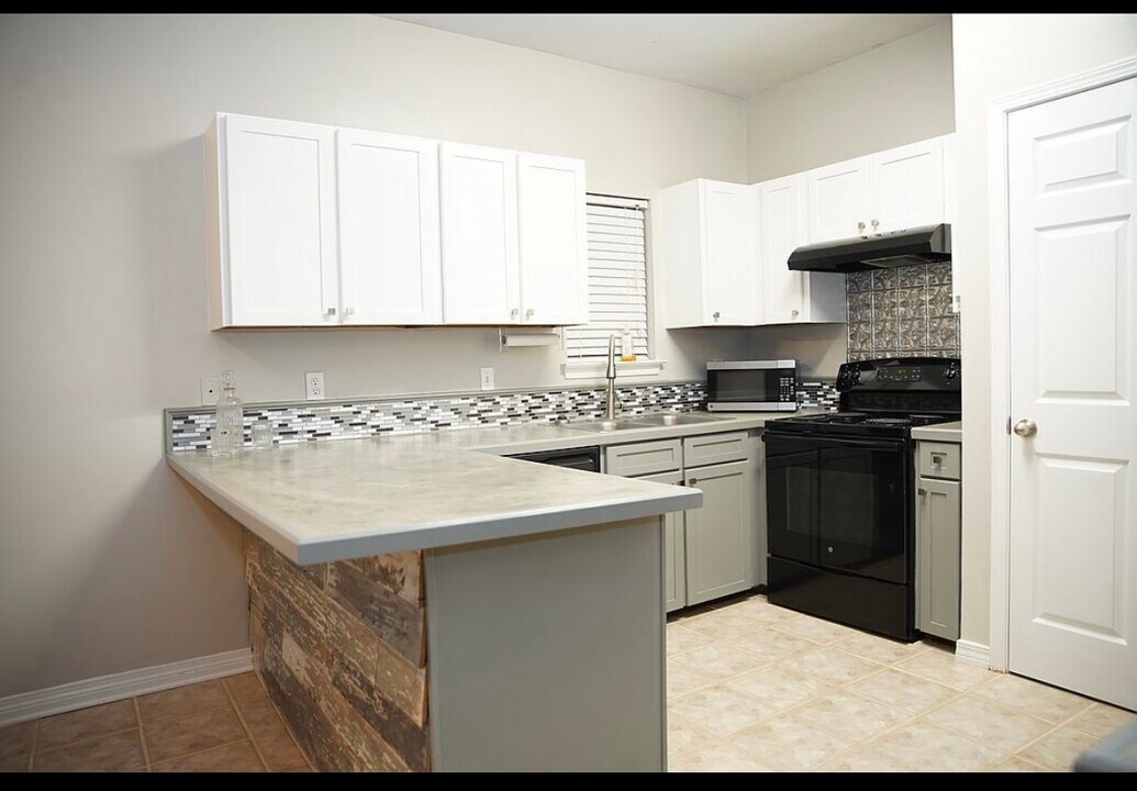 5131 Butter Creek Ln, Unit 106 in Baton Rouge, LA - Building Photo