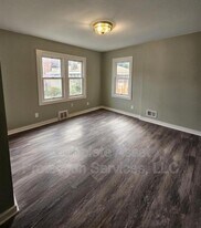 917 W 144th St in East Chicago, IN - Building Photo