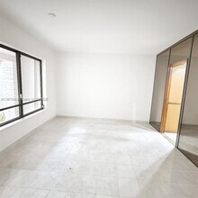 1915 Country Club Prado in Coral Gables, FL - Foto de edificio - Building Photo