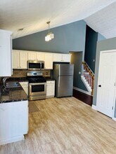 375 Shadetree Ln in Lawrenceville, GA - Building Photo - Building Photo