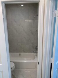 4622 Haywood St photo'