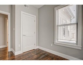 19 Dorset St, Unit 3 in Boston, MA - Building Photo - Building Photo