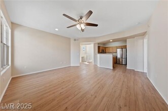 5855 Valley Dr in North Las Vegas, NV - Building Photo - Building Photo