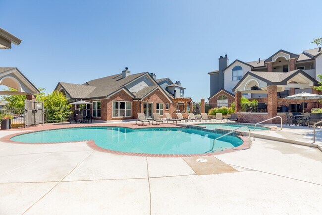 Keystone in Northglenn, CO - Foto de edificio - Building Photo