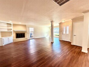 12007 Shady Trail Ln in Oklahoma City, OK - Building Photo - Building Photo