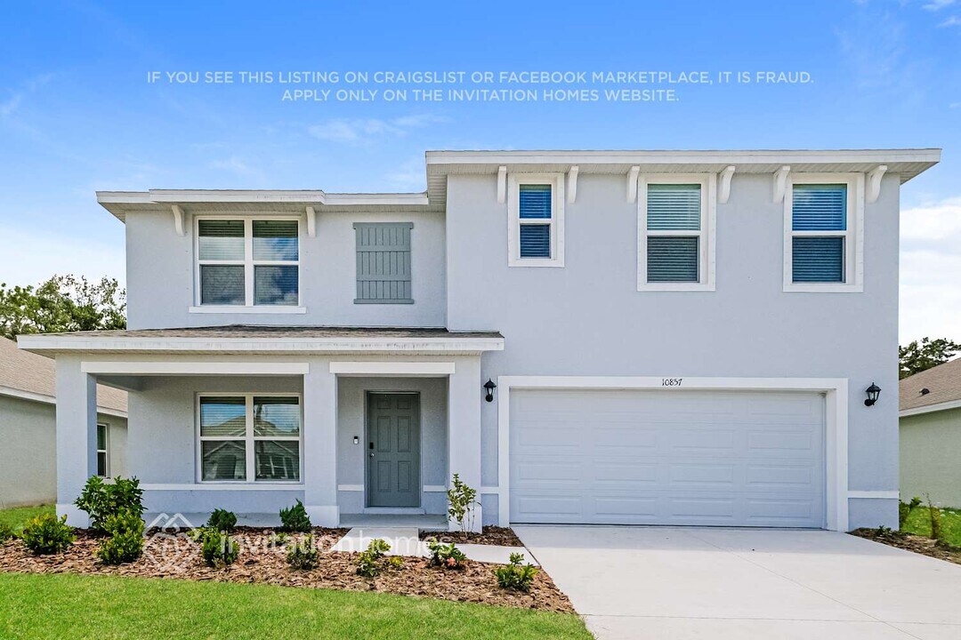 10857 Gentle Current Wy in Parrish, FL - Building Photo