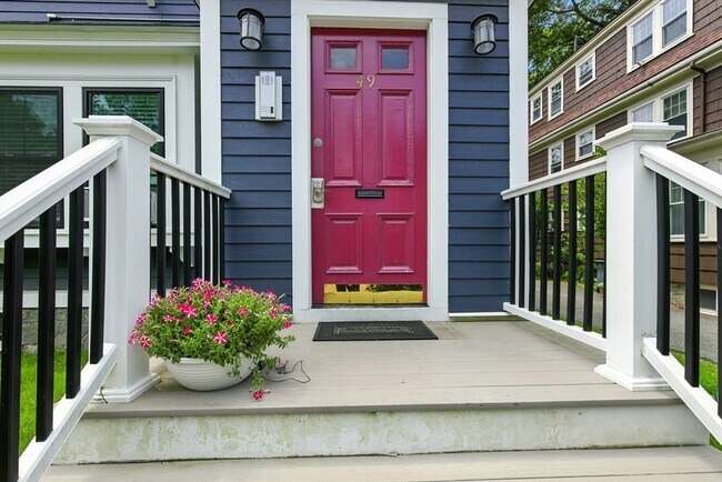 49 Saint John St, Unit 3 in Boston, MA - Building Photo - Building Photo