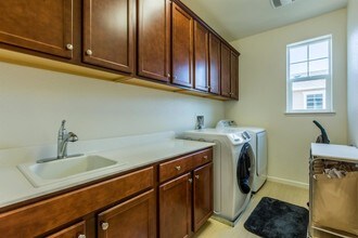 16740 San Dimas Ln in Morgan Hill, CA - Building Photo - Building Photo