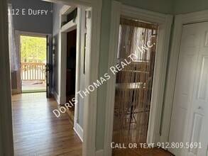 112 E Duffy St in Savannah, GA - Building Photo - Building Photo