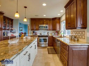 6186 St Therese Way in San Diego, CA - Building Photo - Building Photo