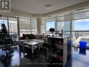 25-2625 Carlton St. in Toronto, ON - Building Photo - Building Photo