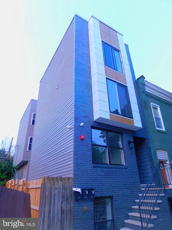 1741 Fontain St in Philadelphia, PA - Building Photo - Building Photo