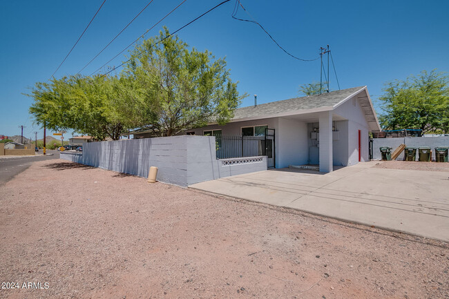 801 E Puget Ave in Phoenix, AZ - Building Photo - Building Photo